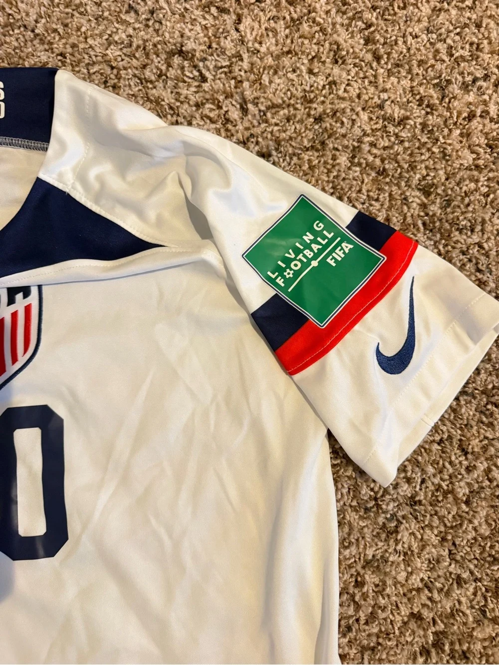 Nike FIFA 2022 Qatar United States Pulisic White Jersey, size Medium like NEW